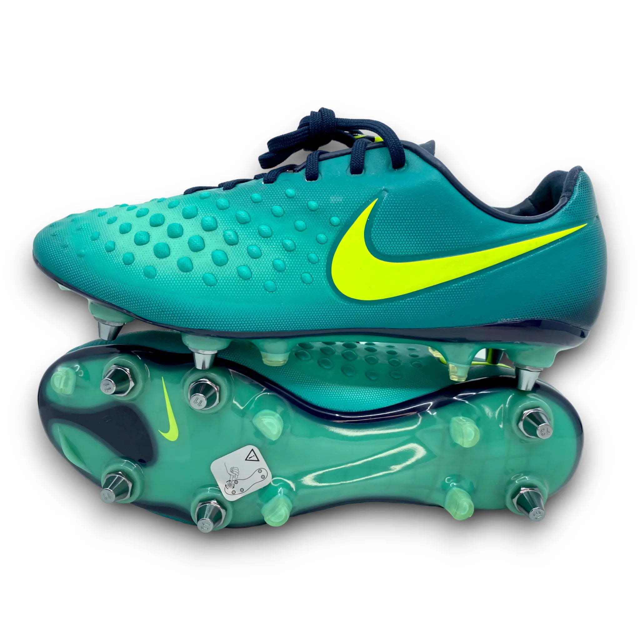 NIKE マジスタ Magista ブランド 26cm ナイキマジスタオーパス NIKE
