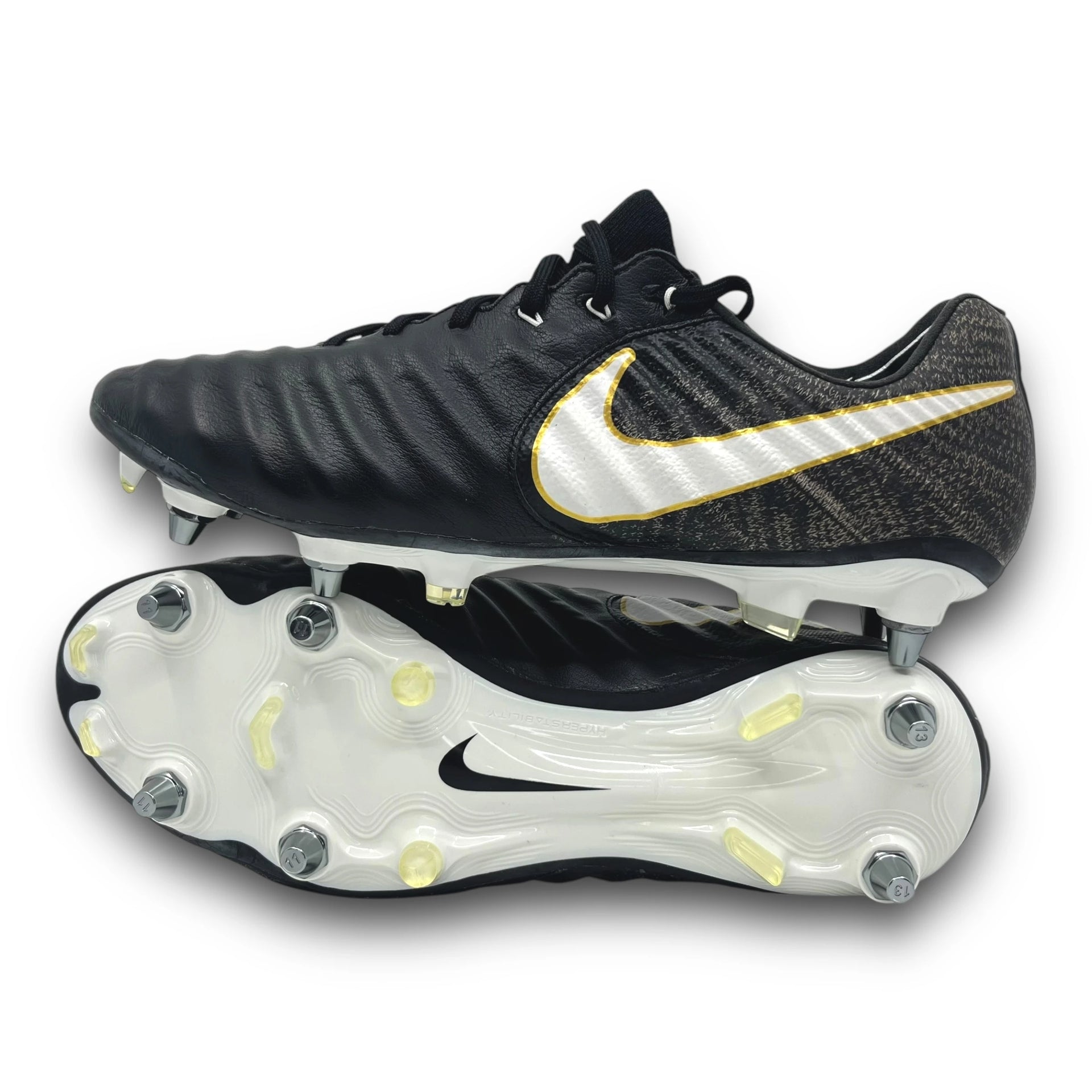 5EC27DF4-6B99-418F-8DEC-